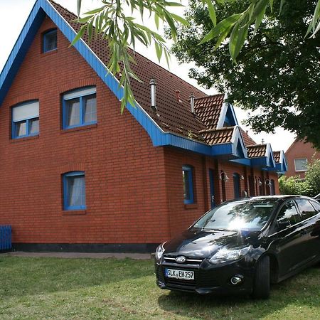Zur-Alten-Schmiede-I-Links Boltenhagen  Exteriör bild